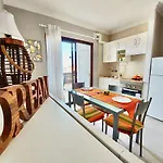 Ocean And Sun Апартаменты
