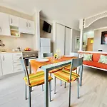 Ocean And Sun Апартаменты